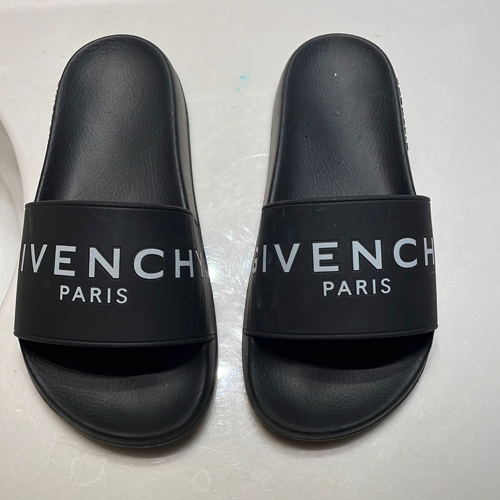 Givenchy Paris flat Sandals